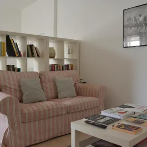 https://milano-syle.italymilanhotels.net