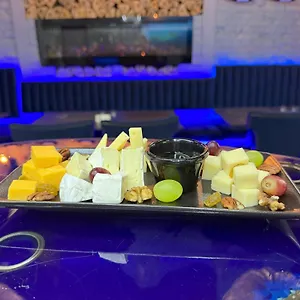 https://residence-iron-cube.marianskelaznehotels.net